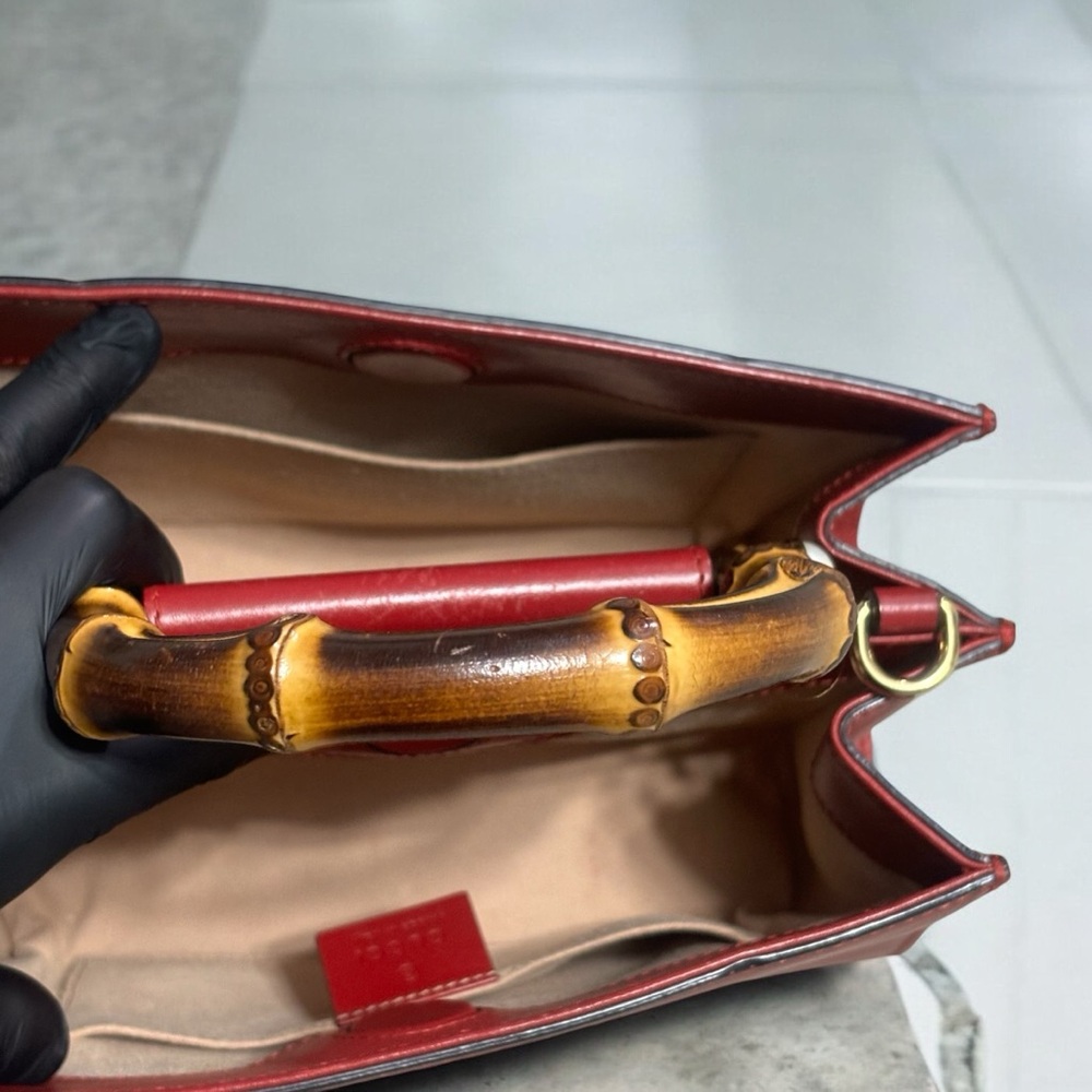 Red GUCCI Mini Bamboo Nymphaea Satchel - Picture 10 of 16